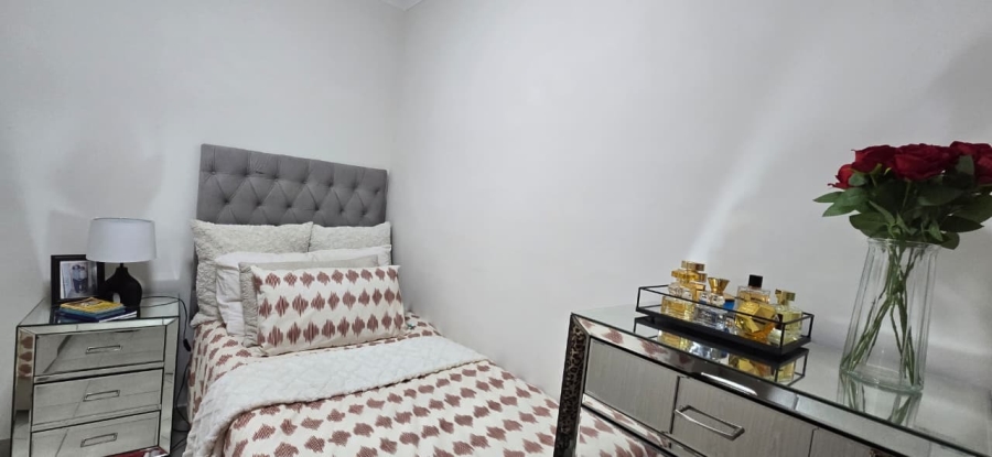 2 Bedroom Property for Sale in Stellendale Western Cape